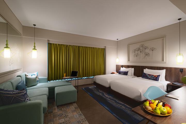 Room 14 of 87