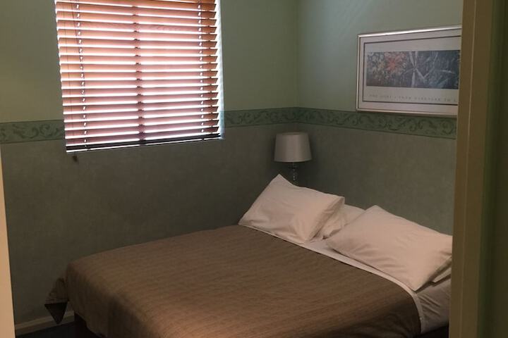 Room 3 of 60