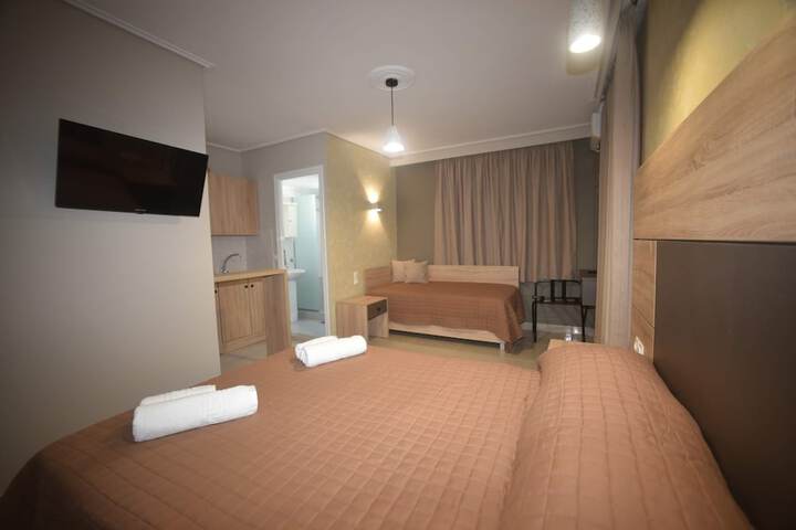 Room 2 of 20