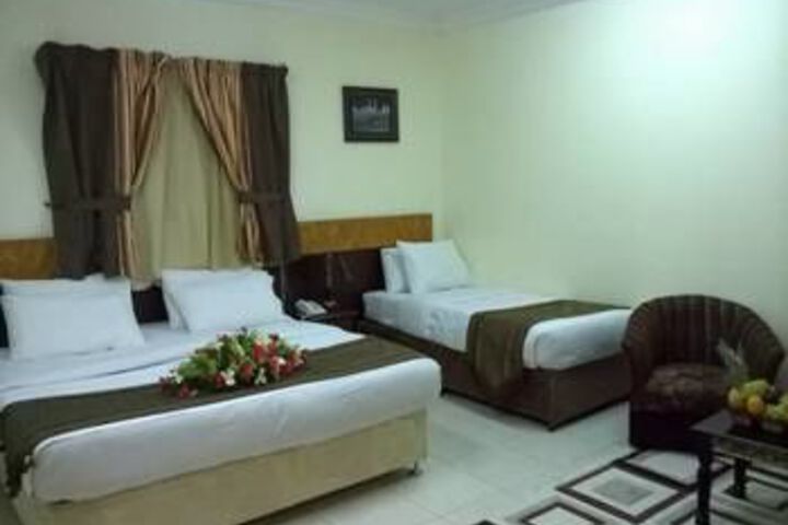 Room 13 of 24