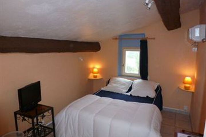 Room 16 of 49