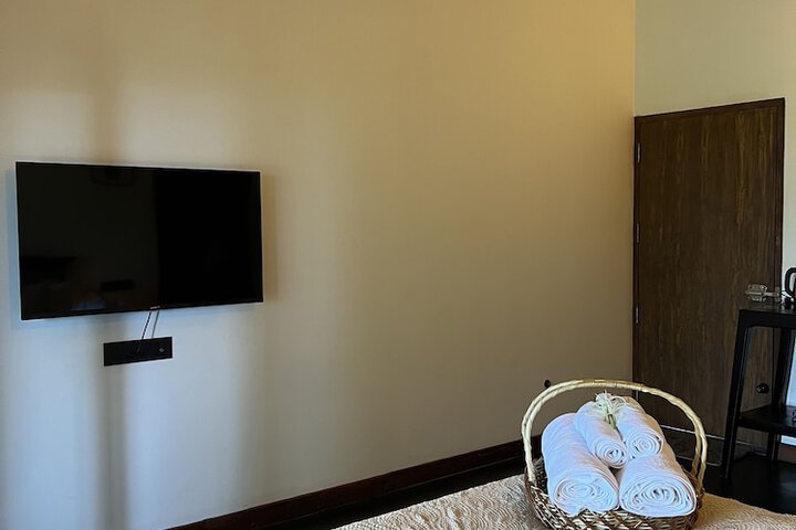 Room 12 of 52