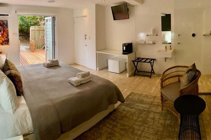 Room 30 of 115