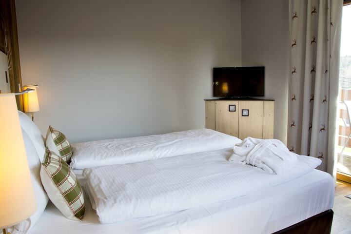 Room 8 of 52