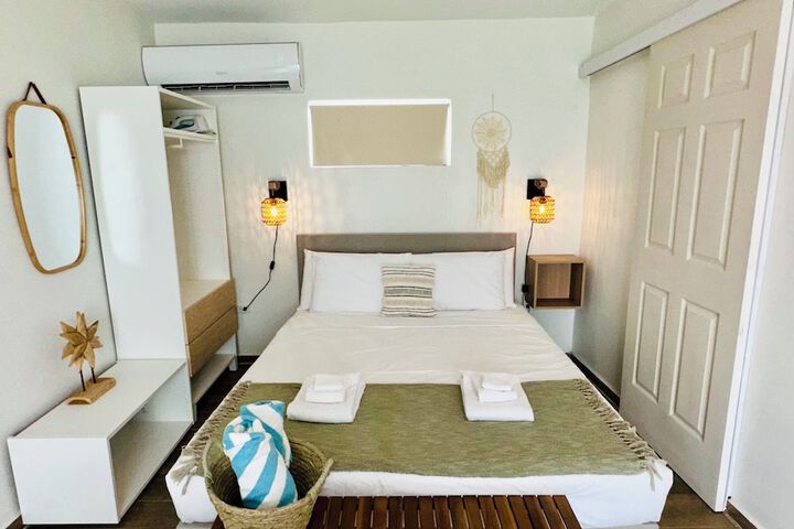Room 18 of 147