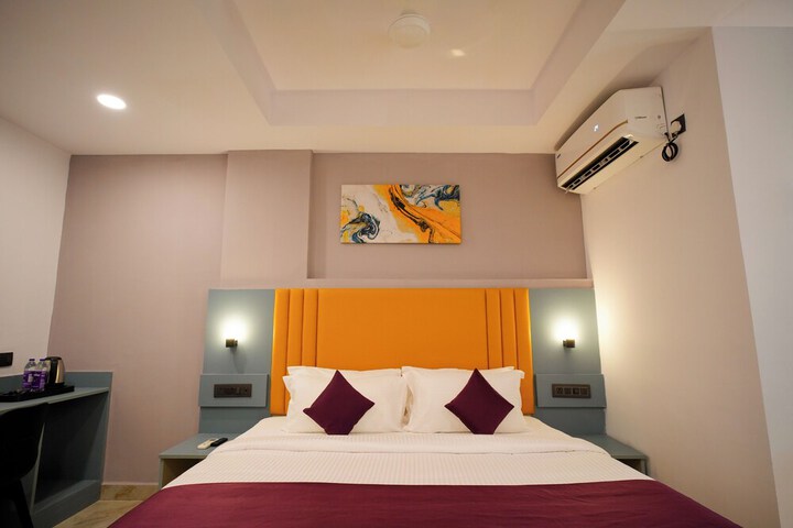 Room 7 of 15