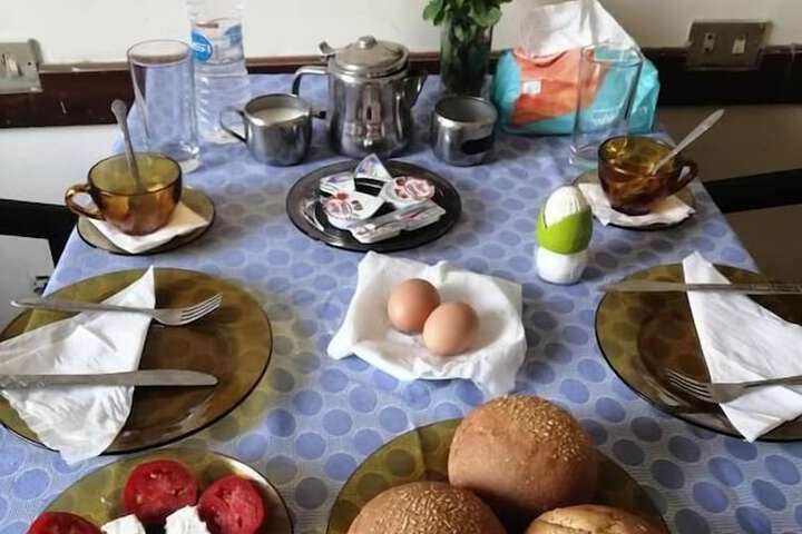 Breakfast/Coffee Service 19 of 36
