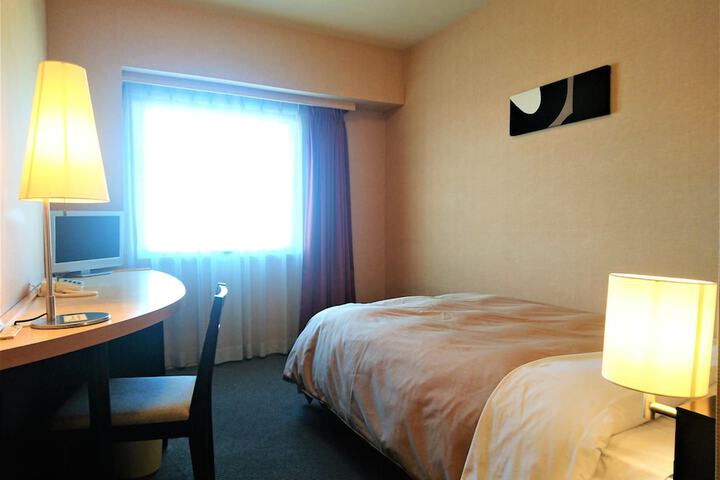 Room 16 of 68