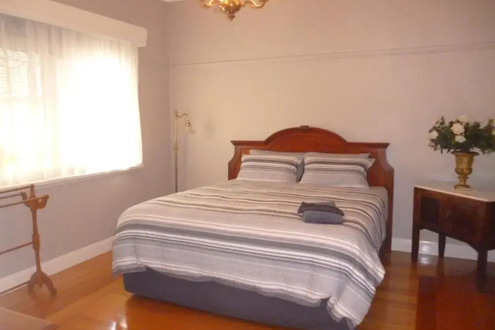 Room 3 of 12