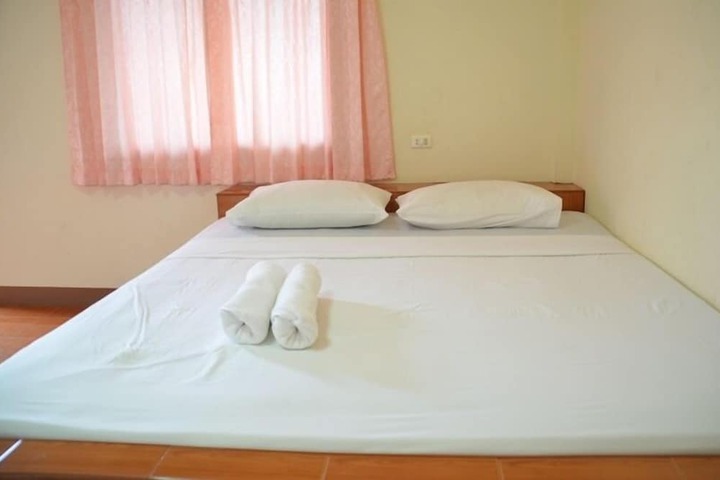 Room 10 of 63
