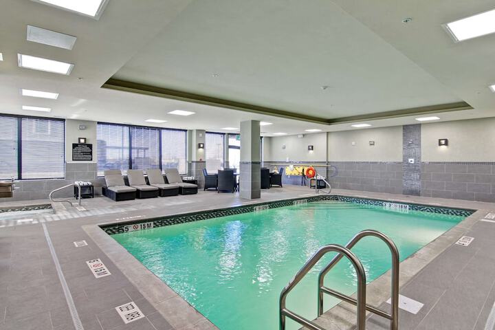 Hotel with Pool