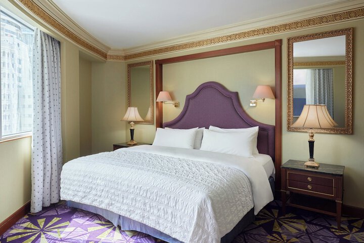 Room 4 of 31