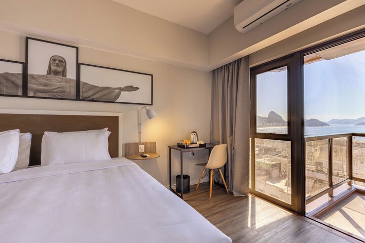 Room 21 of 43