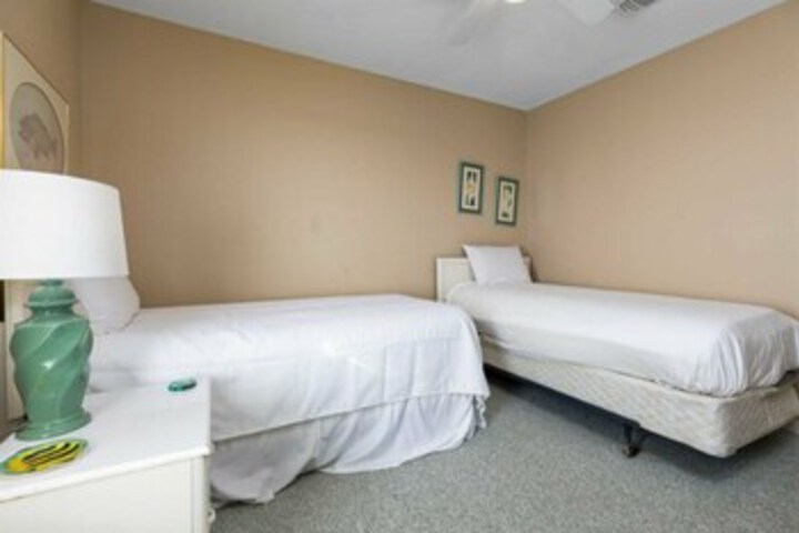 Room 38 of 49