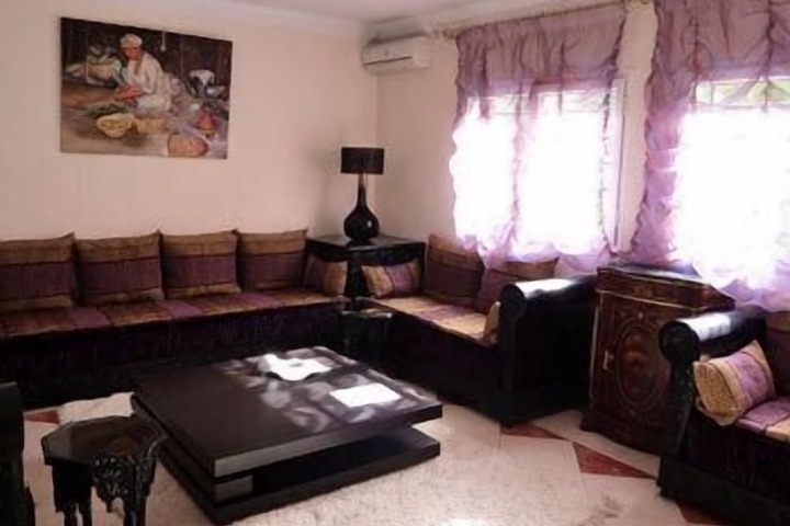 Room 6 of 16