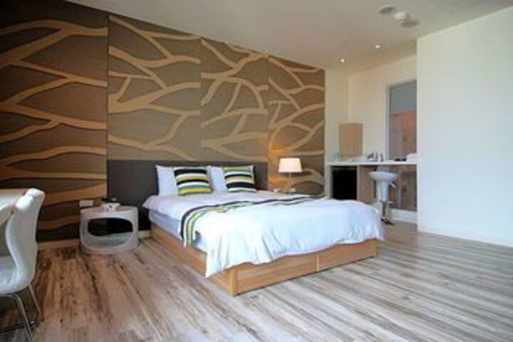 Room 18 of 52