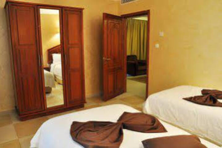 Rest Inn Hotel Suites