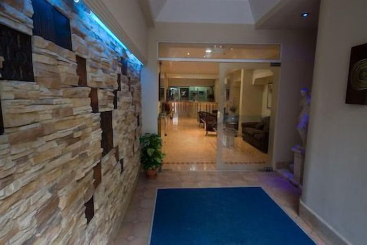 Hotel 2 of 23