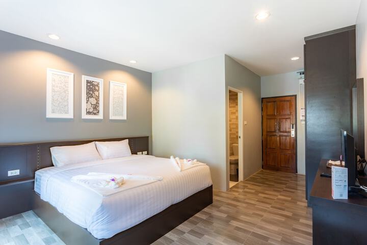 Room 6 of 39