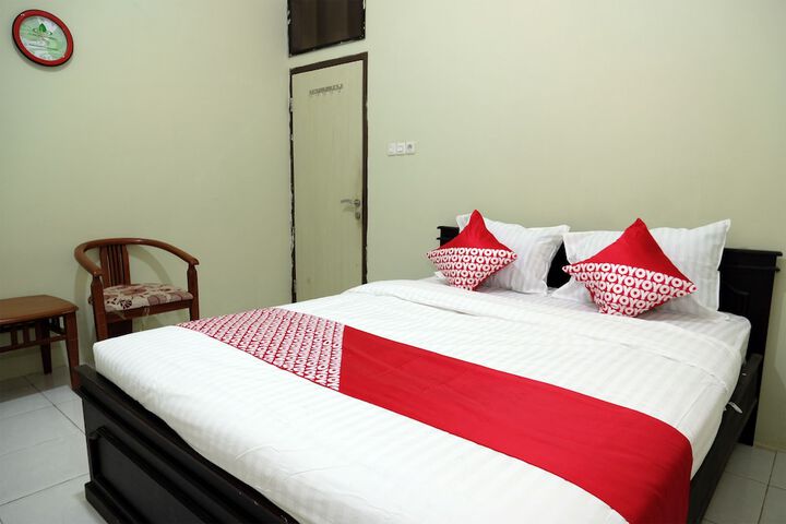 Exterior of Hotel O Abz Guest House Syariah