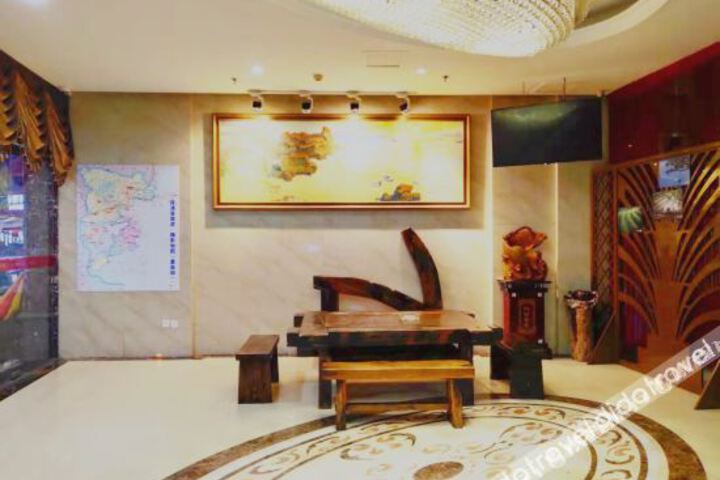 Hotel Interior 7 of 32