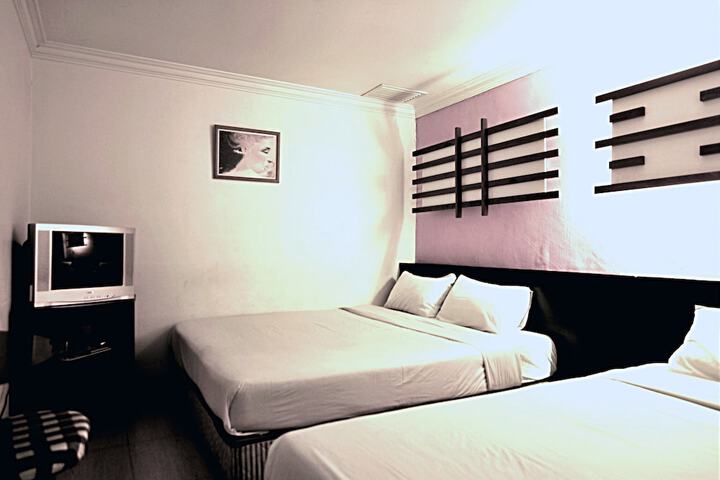 Room 22 of 47