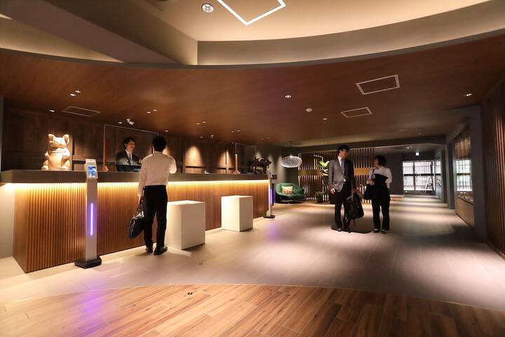 Hotel Lobby