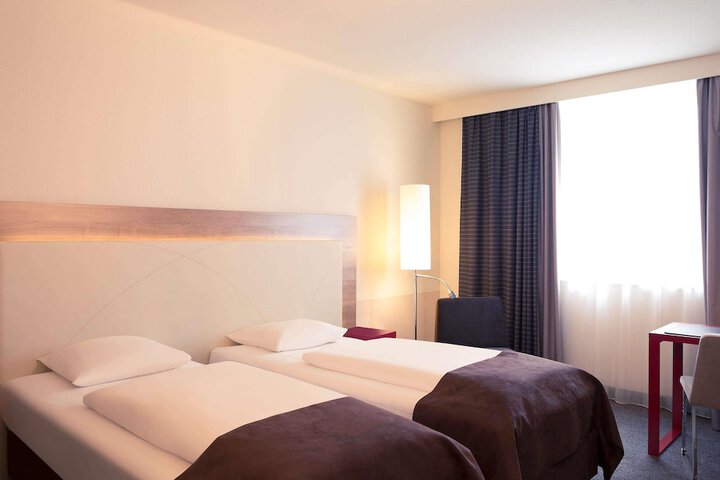 Room 20 of 160