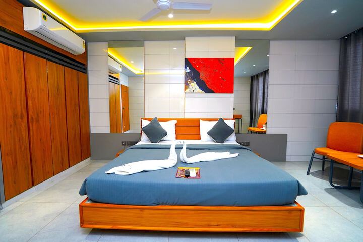 Room 9 of 43
