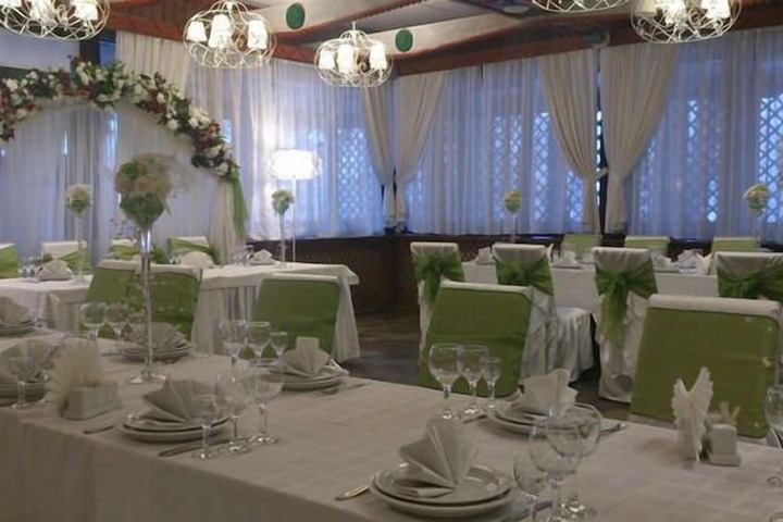 Ballroom/Hall 53 of 59