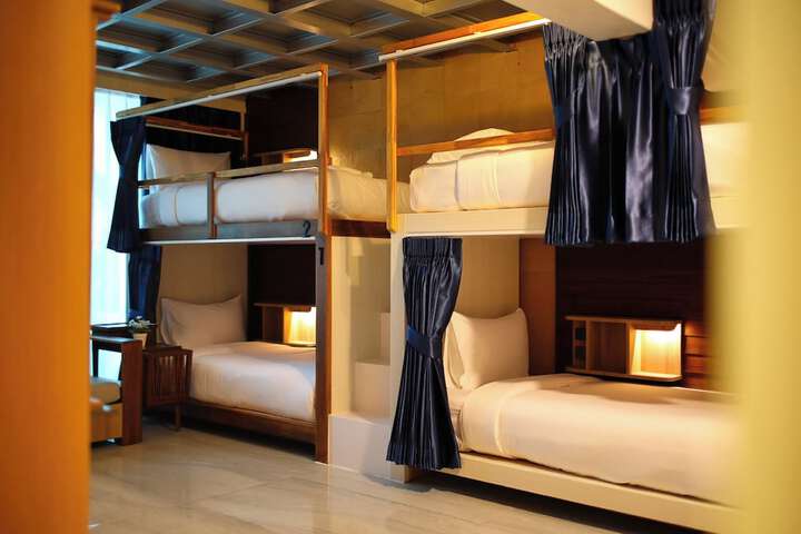 Room 40 of 86