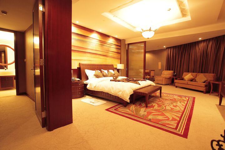 Room 11 of 45
