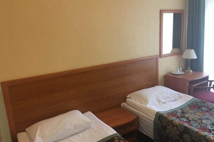 Room 17 of 54