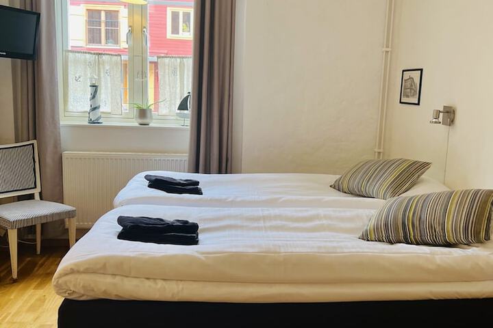 Room 7 of 36
