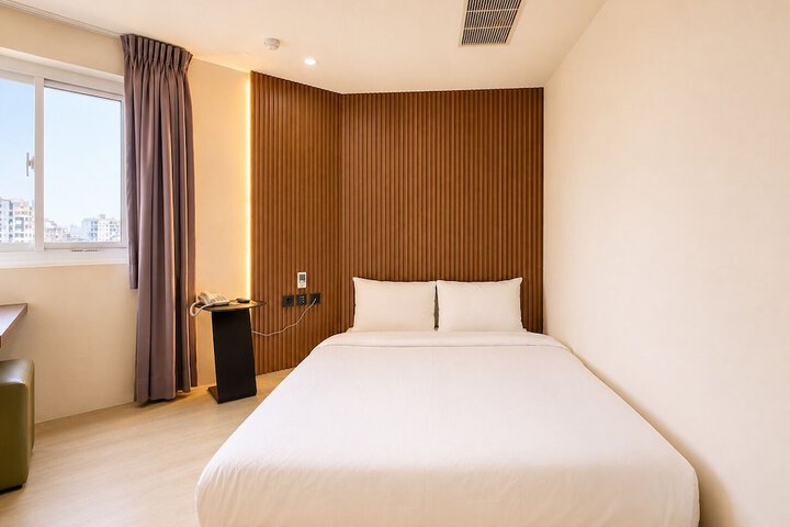 Room 119 of 160