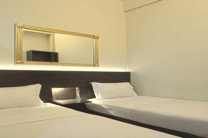 Room 15 of 41