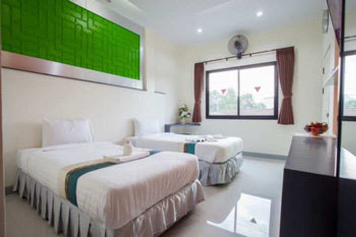 Room 8 of 29