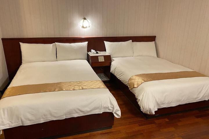 Room 30 of 51