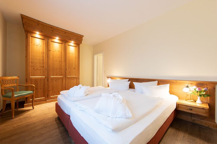 Room 5 of 25