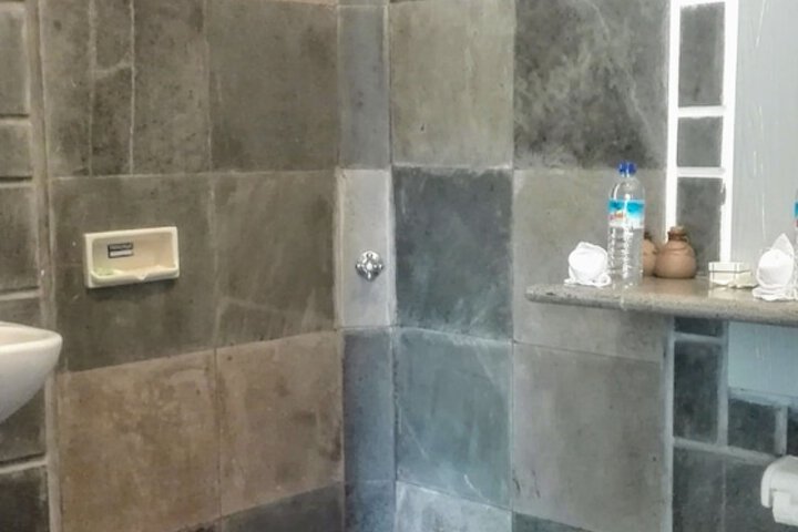 Bath Interior