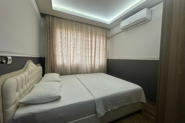 Room 14 of 14