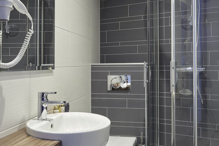 Clean Restrooms