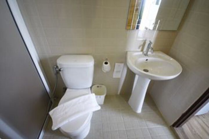 Room 3 of 17