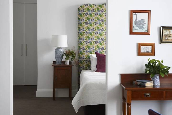 Room 30 of 117