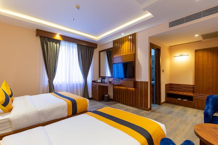 Room 12 of 84