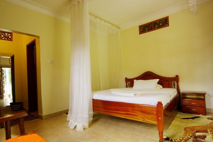 Room 14 of 86