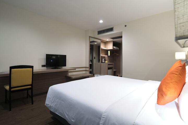 Room 14 of 44