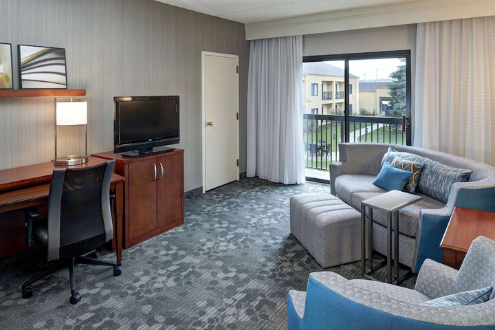 1 King Bed Mobility Hearing Accessible Room Roll in Shower (13 of 13)