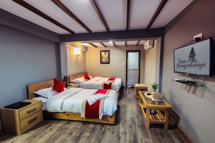 Room 16 of 32