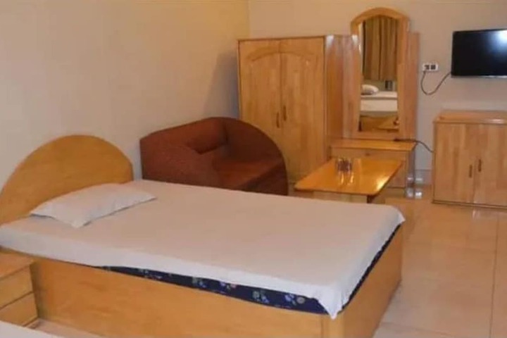 Room 3 of 14